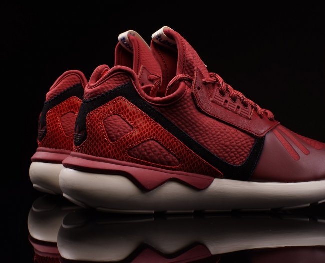 adidas,Tubular Runner  adidas Tubular Runner 蛇纹红黑白配色清晰图赏