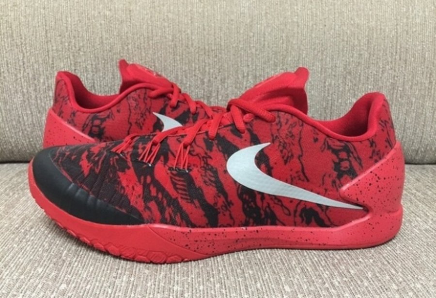 Nike,HyperChase,黑红/哈登别注  Nike HyperChase 哈登黑红配色实物曝光