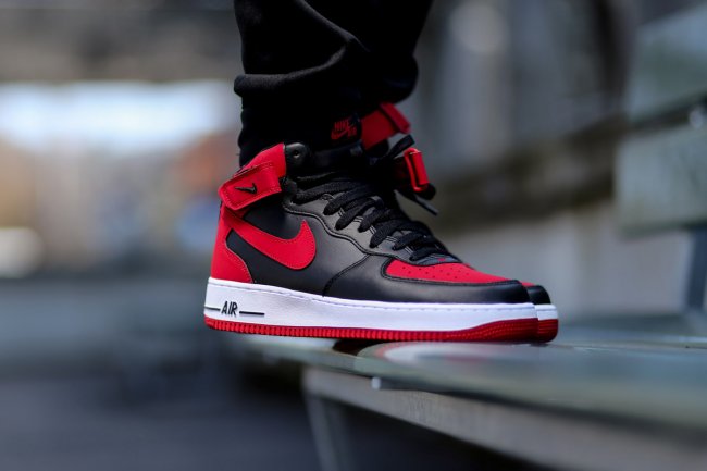 315123-029,Air Force 1 315123-029 Nike Air Force 1 Mid “Bred” 黑红上脚实拍