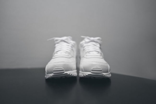 Nike Air Max 90  Nike Air Max 90 LTHR 黑白双色即将发售
