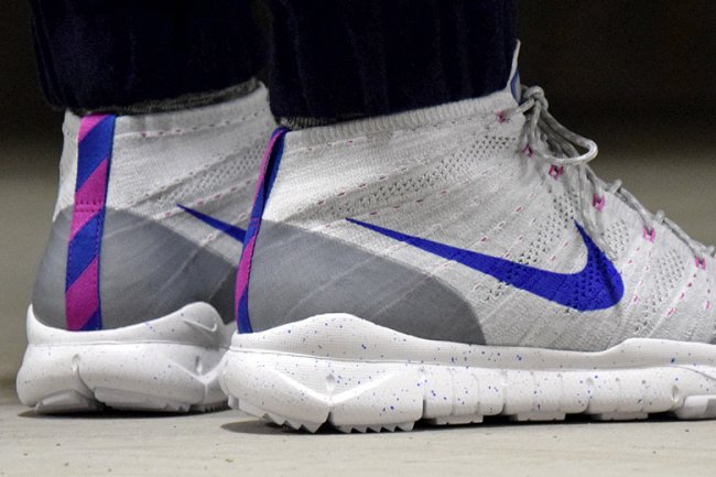 Nike Flyknit Trainer Chukka FS  Nike Flyknit Trainer Chukka FSB 灰狼新色登场