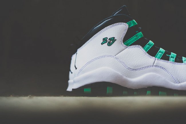 705180-118,AJ10,Air Jordan 10 705180-118AJ10 Air Jordan 10 GS “Verde” 美图欣赏
