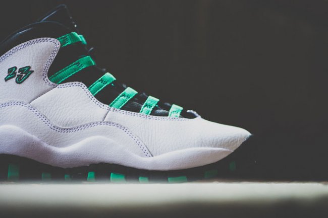705180-118,AJ10,Air Jordan 10 705180-118AJ10 Air Jordan 10 GS “Verde” 美图欣赏