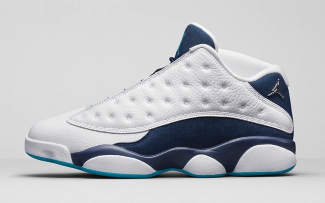 310810-107,AJ13低帮,AJ13,Air Jor 310810-107黄蜂Hornets Air Jordan 13 Low ＂Midnight Navy＂ 中国区下周五发售