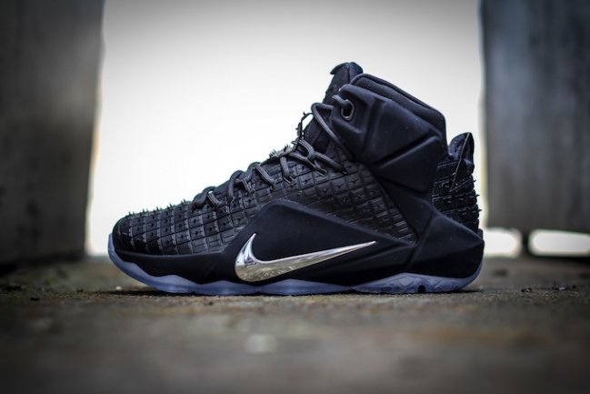 744286-001,LBJ12,LeBron 12 744286-001LBJ12 LeBron 12 EXT “Black Rubber City”  实物图赏