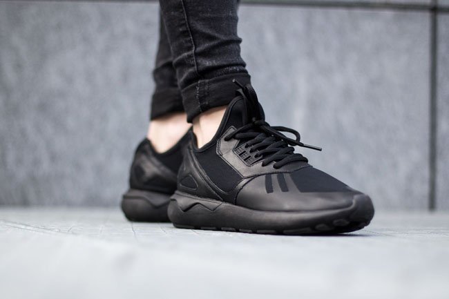 Tubular Runner,adidas  adidas Tubular Runner “Core Black” 女款新色登场