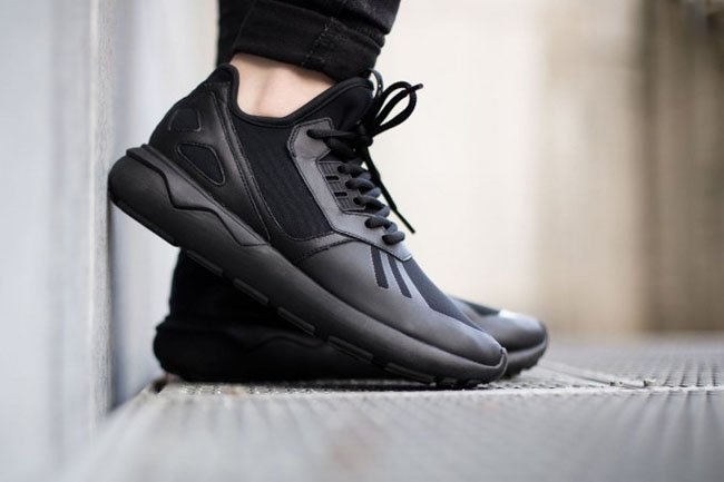 Tubular Runner,adidas  adidas Tubular Runner “Core Black” 女款新色登场