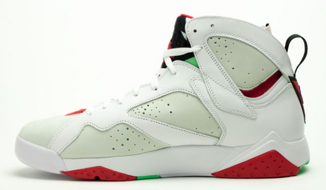 304775-125,AJ7,Air Jordan 7 304775-125AJ7 兔八哥 Air Jordan 7 “Hare” 5 月 16 日正式发售