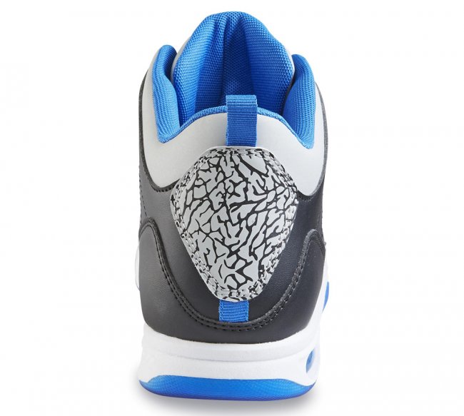 AJ3,Air Jordan 3 AJ3 致敬还是山寨？KMart 自主品牌 Air Jordan 3 亮相