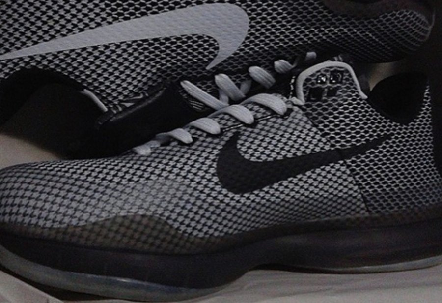 705317-100,Kobe 10,科比10代 705317-100 Kobe 10 “Wolf Grey” 狼灰配色即将发售