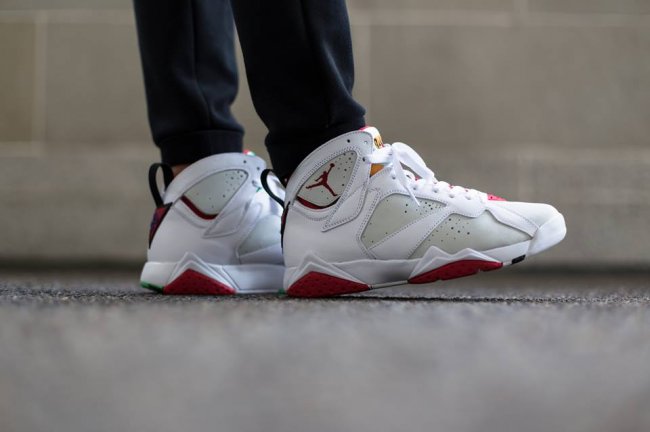 304775-125,AJ7,Air Jordan 7 304775-125AJ7兔八哥 兔八哥 Air Jordan 7 “Hare” 上脚实拍欣赏