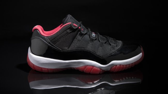 528895-012,AJ11低帮,AJ11 Low,Air 528895-012AJ11低帮 下周发售提醒，Air Jordan 11 Low “Bred” 黑红