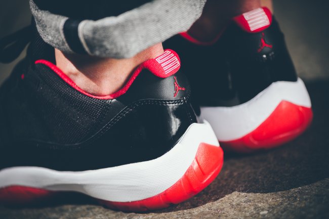 528895-012,AJ11低帮,AJ11 Low,Air 528895-012AJ11低帮 黑红 Air Jordan 11 Low “Bred” 上脚近赏