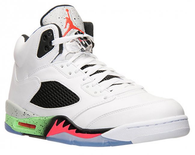 136027-115,AJ5,Air Jordan 5 136027-115 AJ5 6 月初登场，Air Jordan 5 “Space Jam” 发售信息