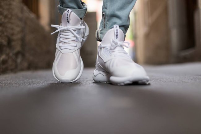 Tubular Runner,adidas  adidas Tubular Runner “White/Black” 白黑配色亮相