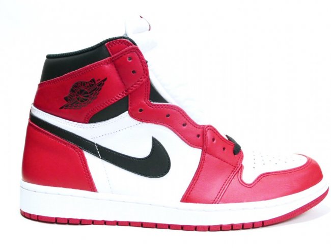 555088-101,AJ1,Air Jordan 1 555088-101AJ1白黑红 能让你穿越时空的球鞋，Air Jordan 1 公牛配色