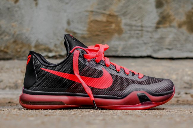 705317-060,Kobe 10,Nike 705317-060 黑红登场，Kobe 10 “Bright Crimson” 发售信息