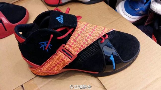 T-Mac 5,adidas  adiPRENE 保留，adidas T-Mac 5 Retro 实物亮相