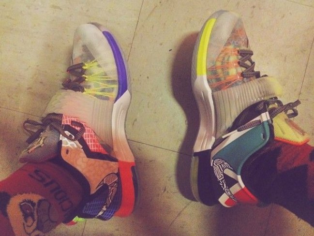 801778-944,KD7,Nike,What The K 801778-944KD7 KD7 “What The” 上脚实拍