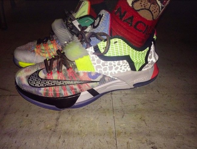 801778-944,KD7,Nike,What The K 801778-944KD7 KD7 “What The” 上脚实拍