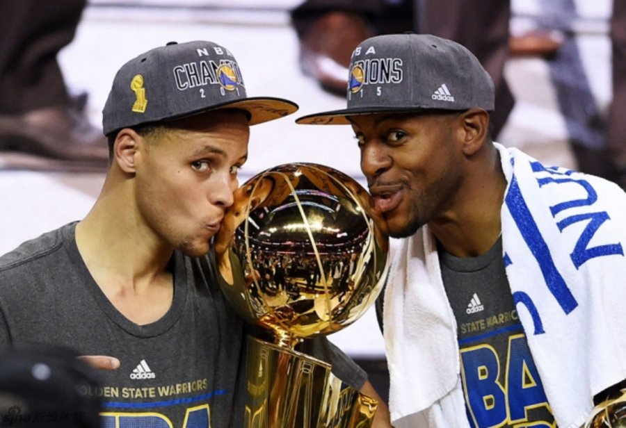 NBA  勇士夺冠！伊戈达拉获 FMVP