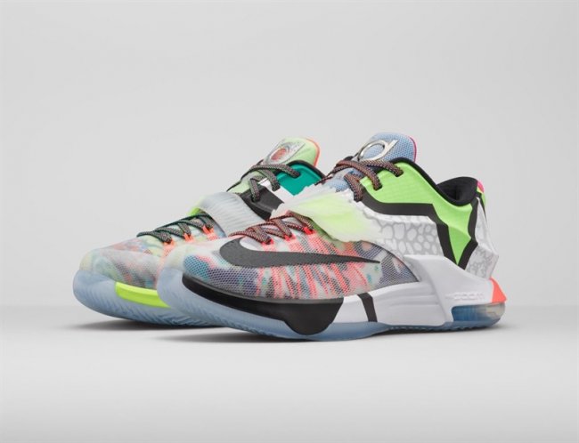 801778-944,KD7,Nike,What The K 801778-944KD7 KD7 “What The” 集 18 款球鞋特色于一身