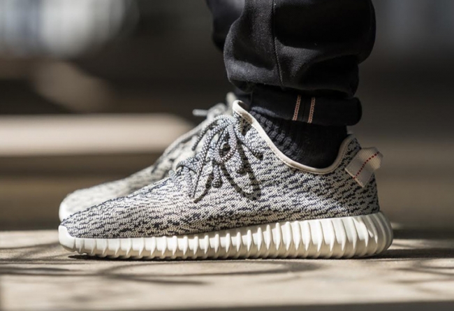 adidas Yeezy 350 Boost Low  adidas Yeezy 350 Boost Low 上脚近赏