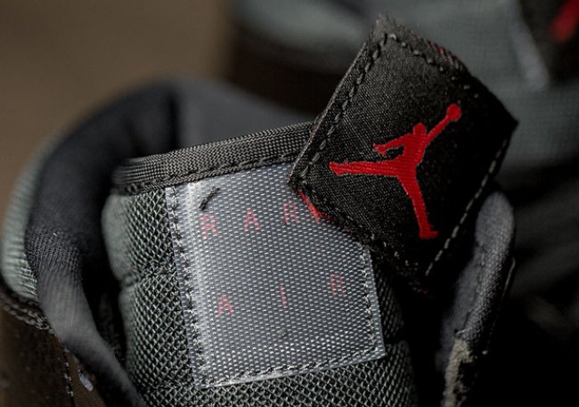 332550-012,AJ1,Air Jordan 1 332550-012AJ1 Air Jordan 1 Rare Air 黑红配色即将发售