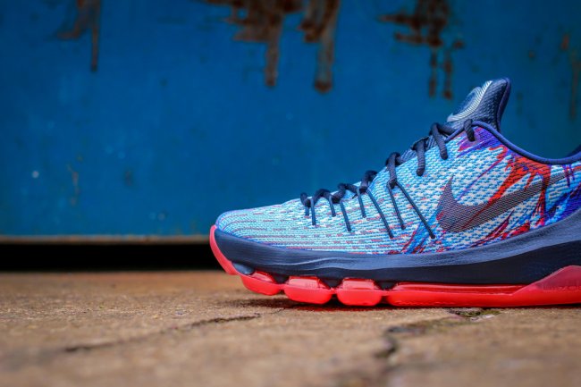 749375-446,KD8,Nike 749375-446KD8 KD8 美国独立日配色实物近赏
