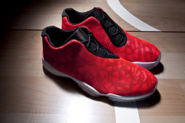 Jordan Future Low,Jordan Futur 718948-622 Jordan Future Low 红色迷彩现已发售