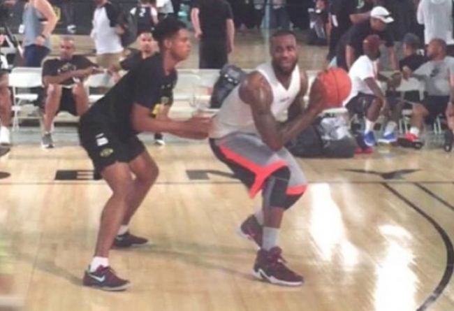 LBJ13,LeBron 13 LBJ13 詹姆斯上脚 LeBron 13！