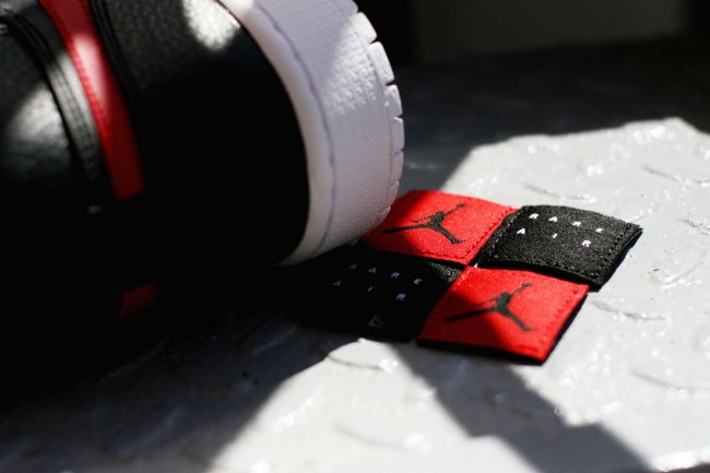 332550-012,AJ1,Air Jordan 1 332550-012AJ1 Air Jordan 1 Rare Air 黑红配色实物图赏