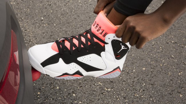 442960-106,AJ7,Air Jordan 7 442960-106AJ7 夏日活力，Air Jordan 7 GS “Hot Lava” 上脚实拍