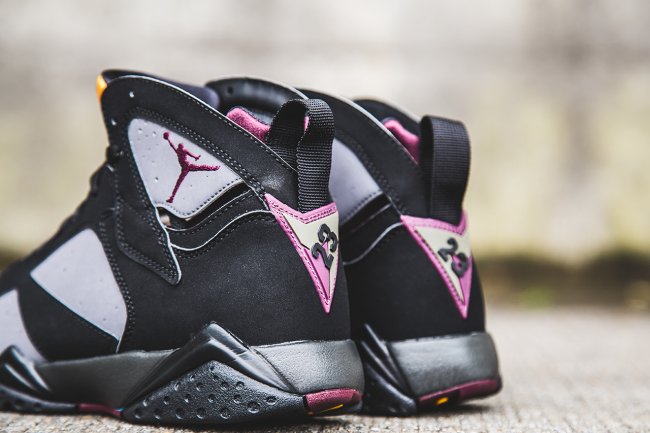 304775-034,AJ7,Air Jordan 7 304775-034AJ7波尔多 本周发售提醒：Air Jordan 7 “Bordeaux” 波尔多配色