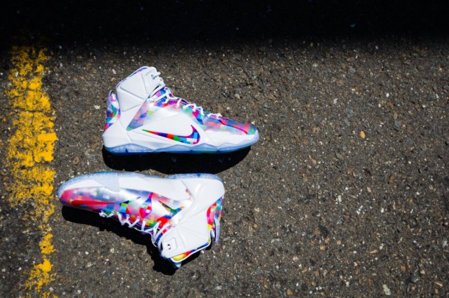 748861-900,LBJ12,LeBron 12 748861-900LBJ12 LeBron 12 EXT “Finish Your Breakfast” 实物图赏