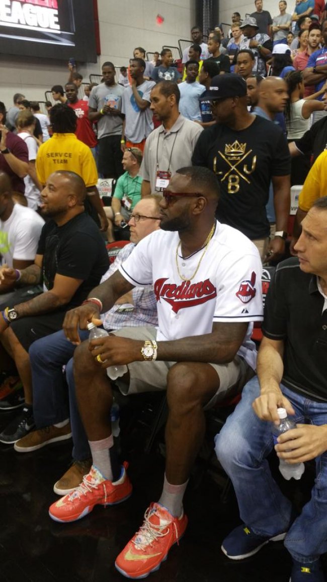 LBJ12低帮,LBJ12,LeBron 12,LBJ12 LBJ12低帮 詹姆斯上脚 LeBron 12 Low “Trainwreck” 生活残骸