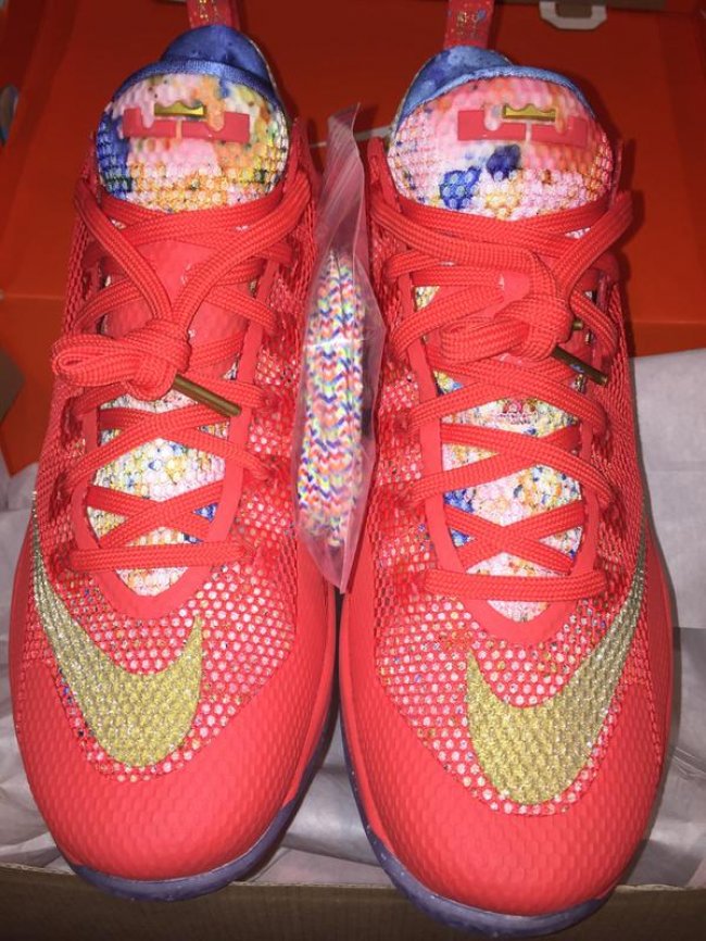 LBJ12,LeBron 12 LBJ12 LeBron 12 Low“Trainwreck” 仅为亲友限定配色