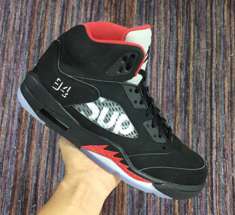 824371-001,AJ5,Air Jordan 5,Su 824371-001AJ5 Supreme x Air Jordan 5 “Black” 实物新图