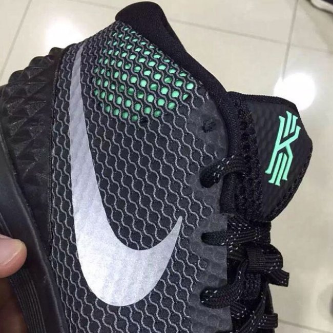 705277-001,Kyrie 1,Nike 705277-001 Nike Kyrie 1 “Green Glow” 发售信息