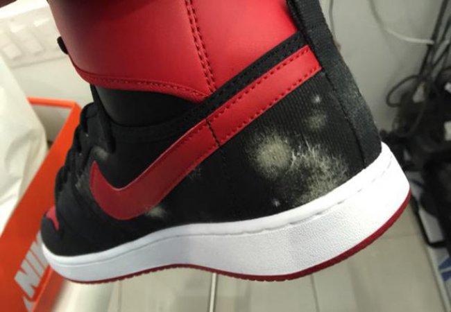 638471-001,AJ1,Air Jordan 1,AJ 638471-001AJ1KO 鞋身发霉，Air Jordan 1 KO “Bred” 美国区发售取消