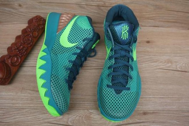 Kyrie 1,Nike  凯里欧文网晒两款 Nike Kyrie 1 新配色