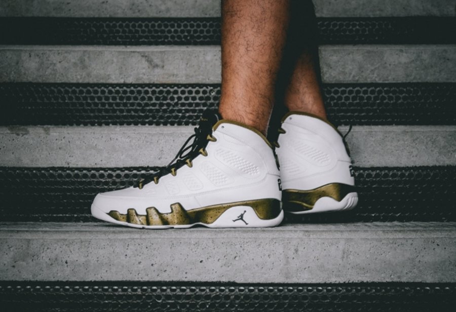 302370-109,AJ9,Air Jordan 9 302370-109AJ9 Statue Air Jordan 9 “The Spirit” 实物近赏 & 上脚实拍