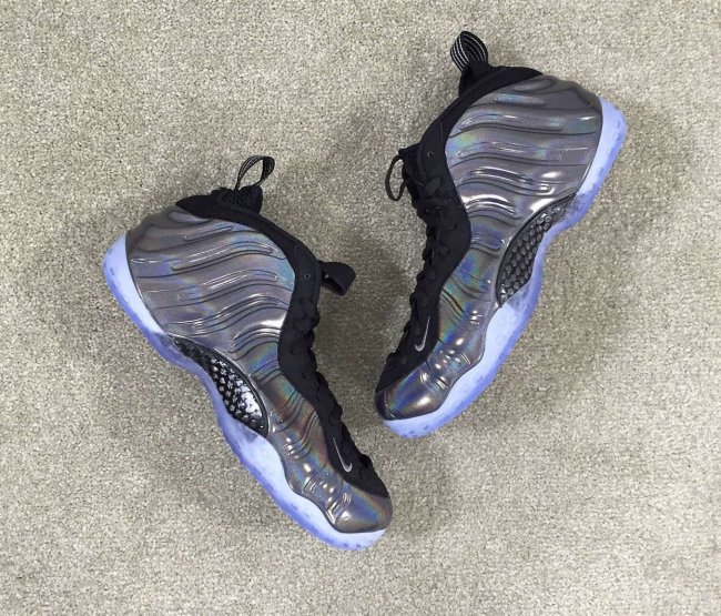 314996-900,Foamposite One,Foam 314996-900全息喷Quai 54 Nike Air Foamposite One “Hologram” 全新实物近赏
