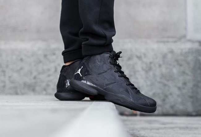 Jordan Super.Fly 4 768929-001 Jordan Super.Fly 4 “Black Infrared” 新色登场