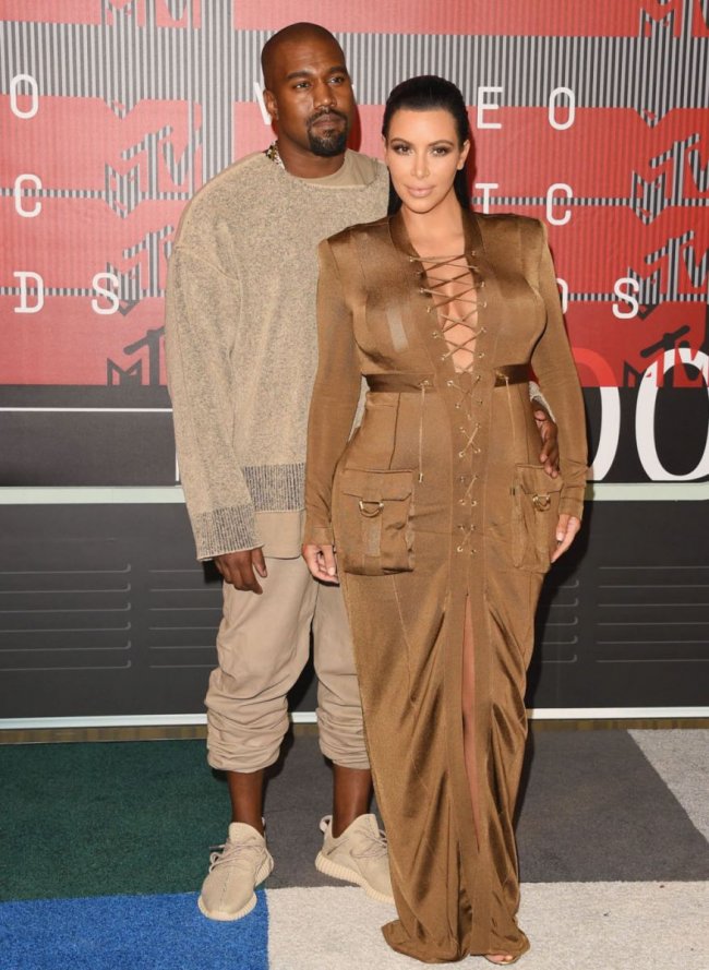 adidas Yeezy 350 Boost,Yeezy 3  侃爷上脚 adidas Yeezy 350 Boost 全新配色