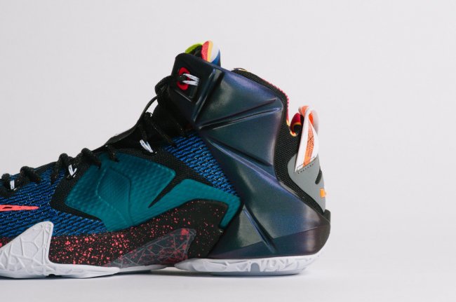 802193-909,LBJ12,LeBron 12,Wha 802193-909LBJ12 致敬味道浓厚，LeBron 12 “What The” 实物细节近赏