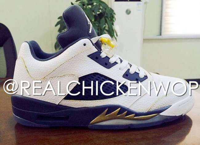 819171-135,AJ5,Air Jordan 5 819171-135AJ5 致敬飞跃扣篮，Air Jordan 5 Low “Dunk From Above” 首