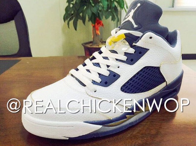 819171-135,AJ5,Air Jordan 5 819171-135AJ5 致敬飞跃扣篮，Air Jordan 5 Low “Dunk From Above” 首