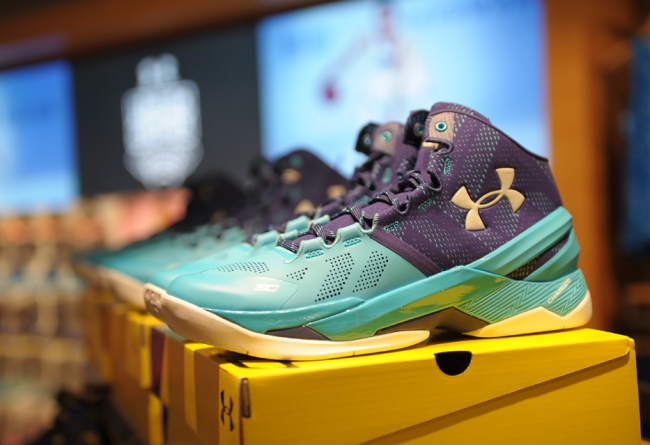 Under Armour Curry 2  Under Armour Curry 2 ＂Father to Son” 子承父业实物近赏