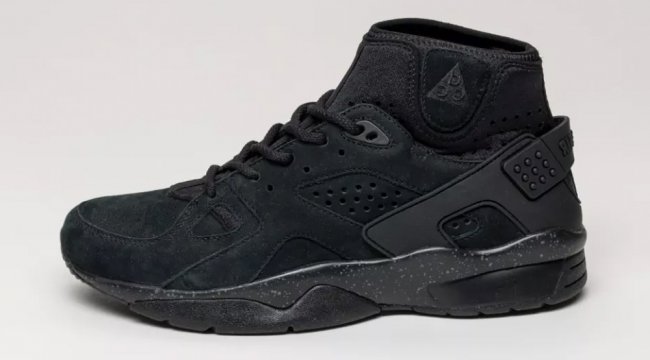 Nike Air Mowabb 749492-018 全黑配色 Nike Air Mowabb “Blackout” 质感登场